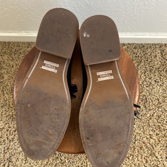 Tom’s Leila Tassel Mules size 10 - Picture 4 of 4